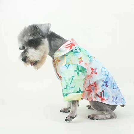 ルイヴィトン 犬の服