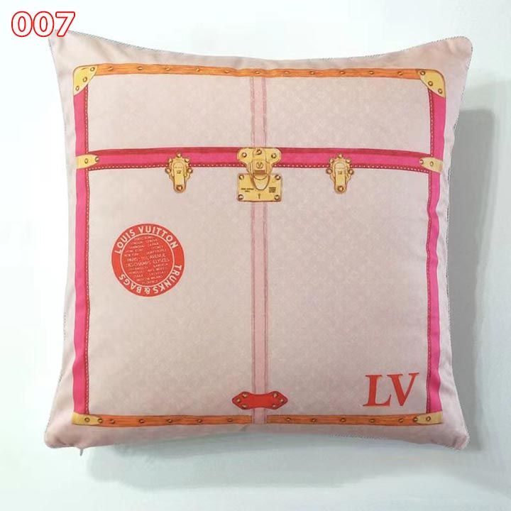 LV ソファークッション